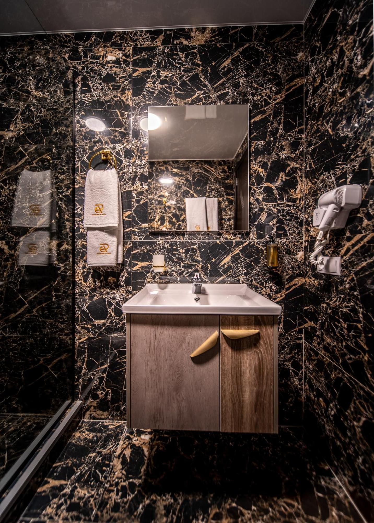 Hotel Residence Plaza Tbilisi Rom bilde